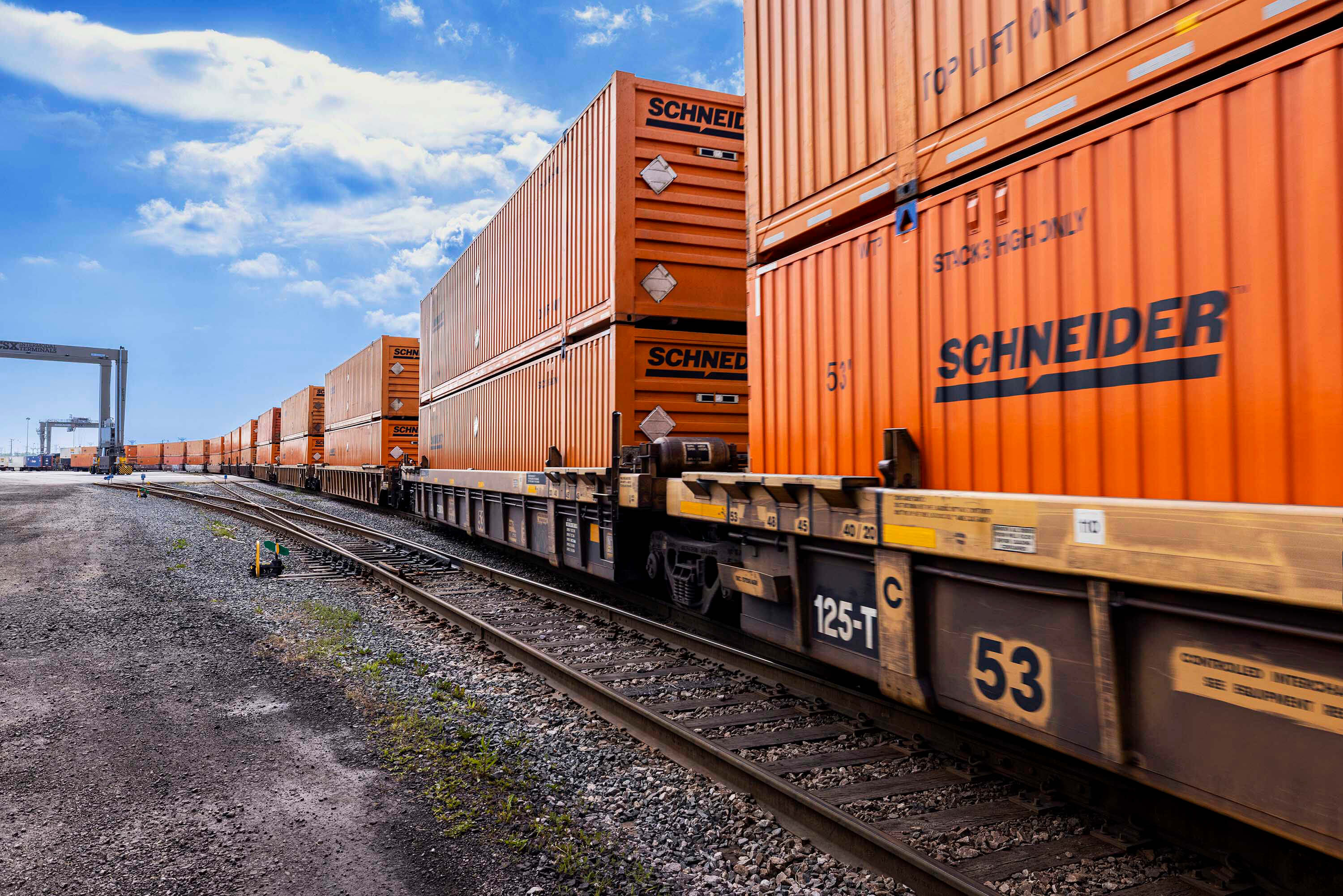 schneider-intermodal-containers-rail-train-track