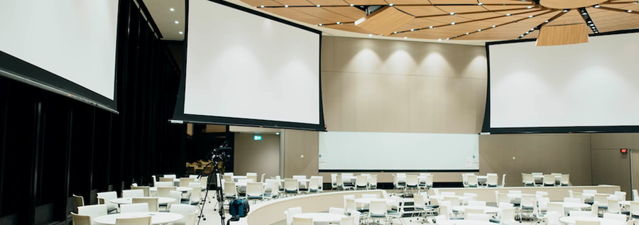 Custom Cisco Desk Device Video Layouts in PowerPoint Slides