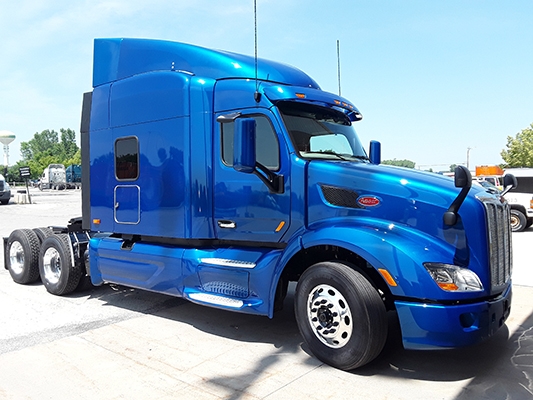 Peterbilt truck with blue-painted exterior