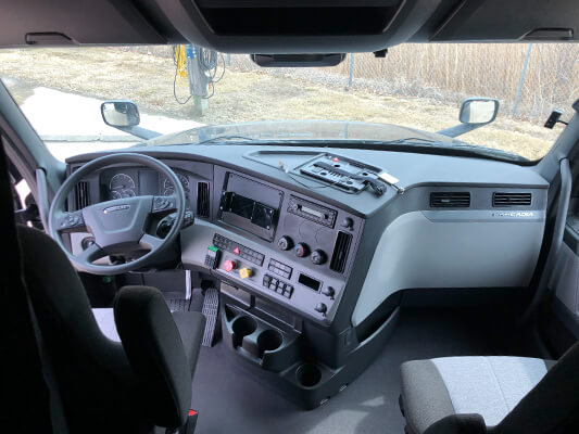 Freightliner Cascadia dashboard and front seats