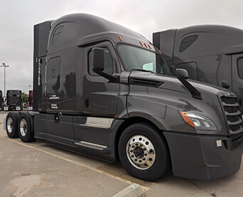 2020 Freightliner Cascadia: View price details and truck features