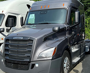 2024 Freightliner Cascadia Tanker: View price details and truck features