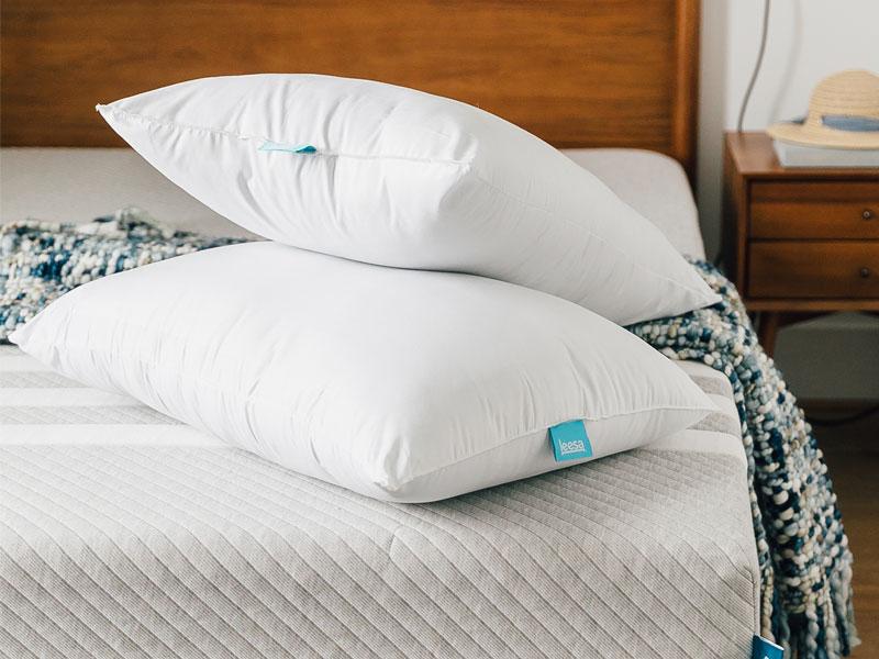 Leesa hotsell pillow discount