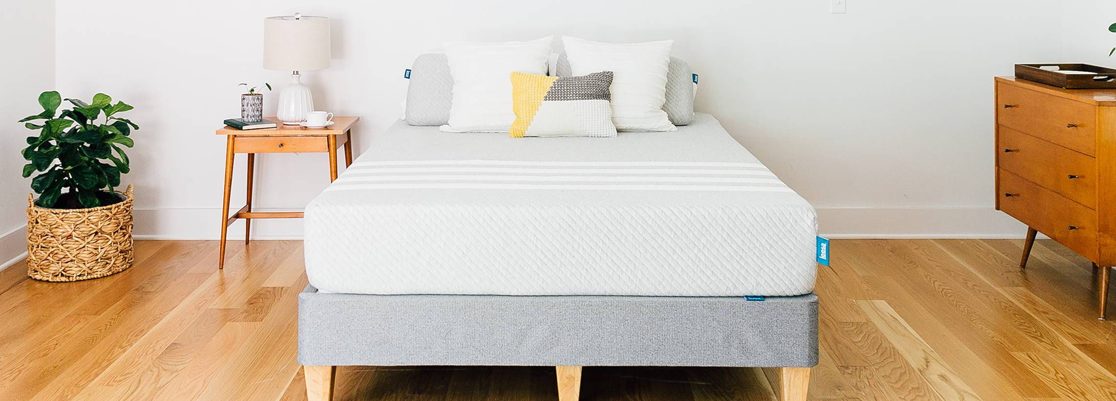 Are Memory Foam Mattresses Good? Pros, Cons, & Differences