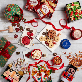 
Christmas Gift Baskets >
