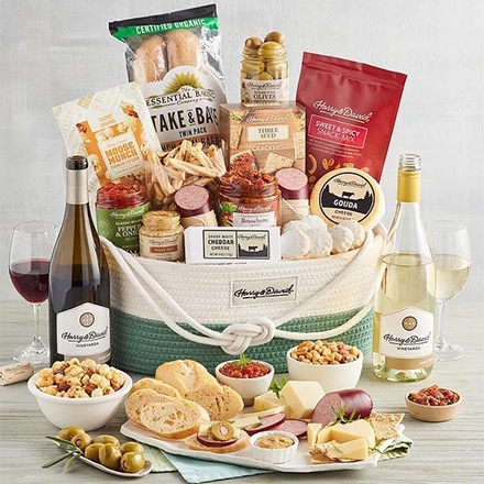 wine gift baskets silo 21424 440x440