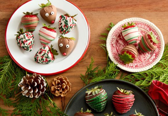 Christmas Dipped Berries >