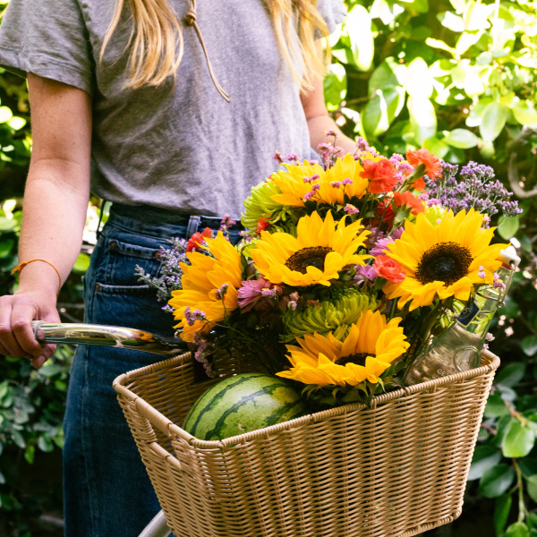 Sunflower Bouquets, Arrangements, & Delivery