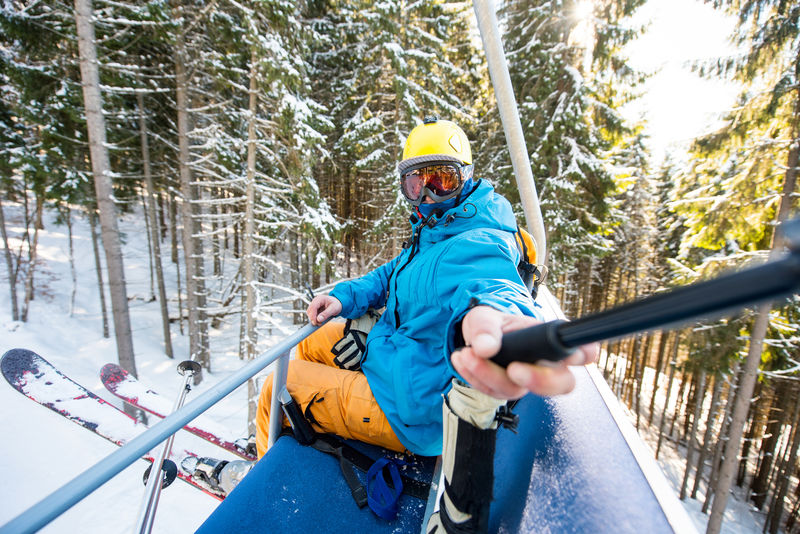 Skiier_taking_selfie_on_chairlift-small.jpg