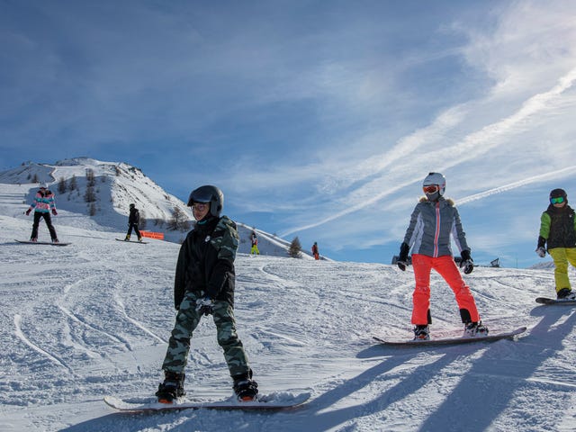 00093880-valloire-mineur-snowboard.jpg