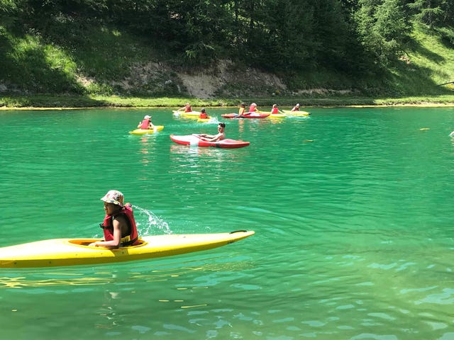 00089432-la-plagne-1800-mineurs-kayak.jpg