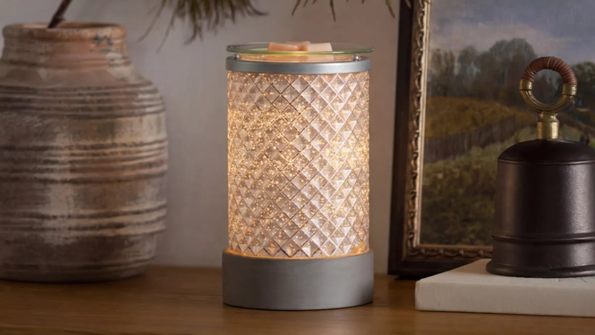 Cream Diamond Warmer