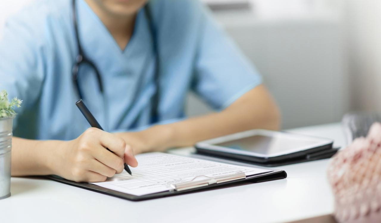 image-solutions-doctorwriting.jpeg