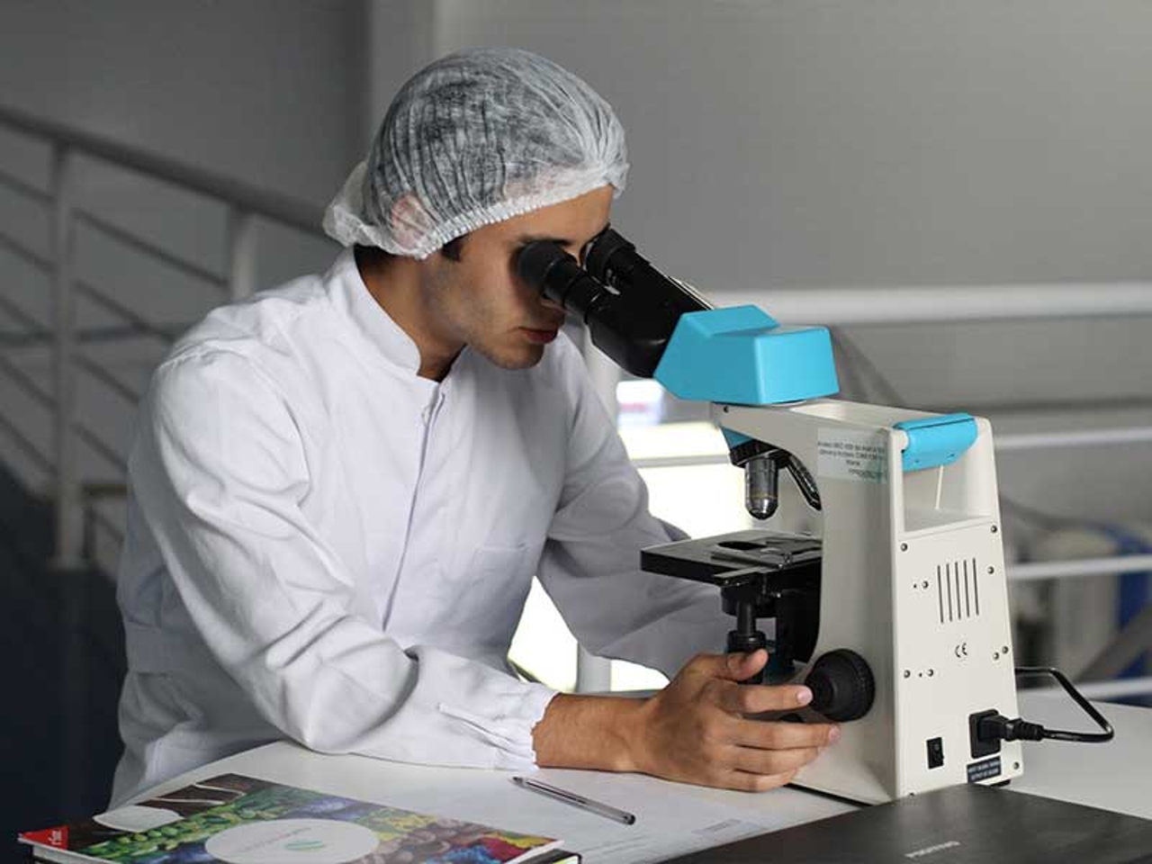 university-of-technology-sydney-bg.webp