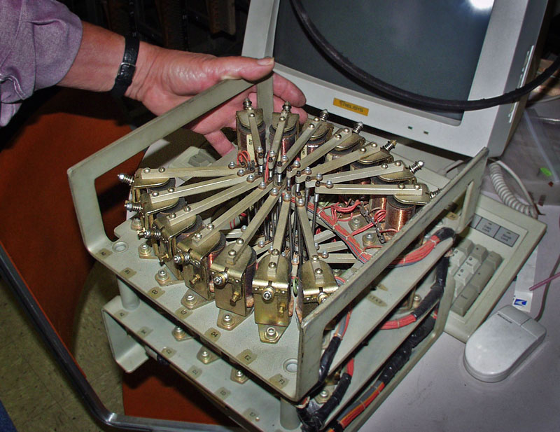 figure-06.jpg