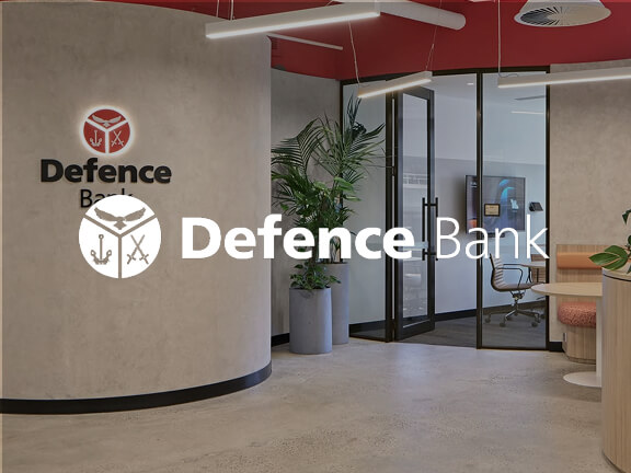 Rapid7の単一エージェントと簡単なセットアップがDefence Bankのセキュリティ態勢の成功の鍵に
