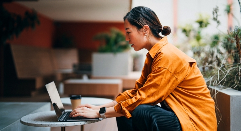 Download the 8x8 XCaaS data sheet for integrated unified communications and contact center solutions