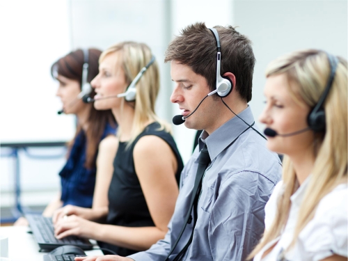 customer-support-team-using-contact-center-software.jpeg