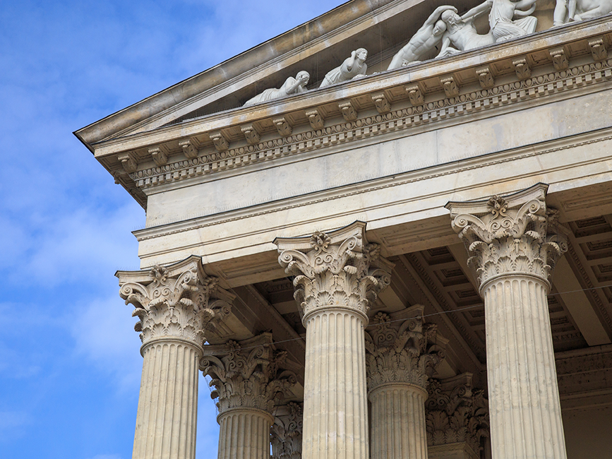 Federal government building that can benefit from UCaaS and CCaaS