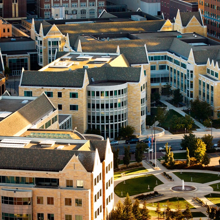 Univ-St-Thomas.jpg