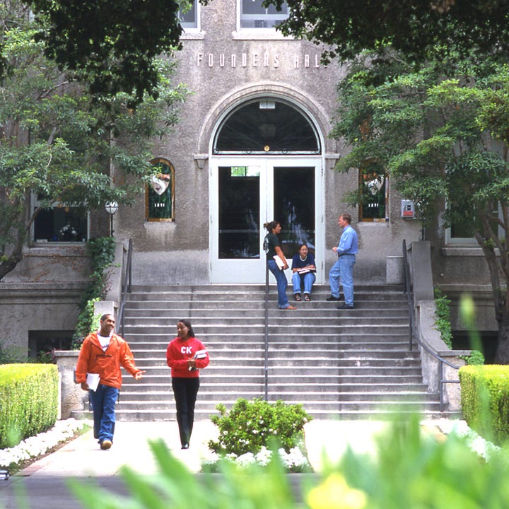 University-of-La-Verne_Founders-Hall-3.jpg