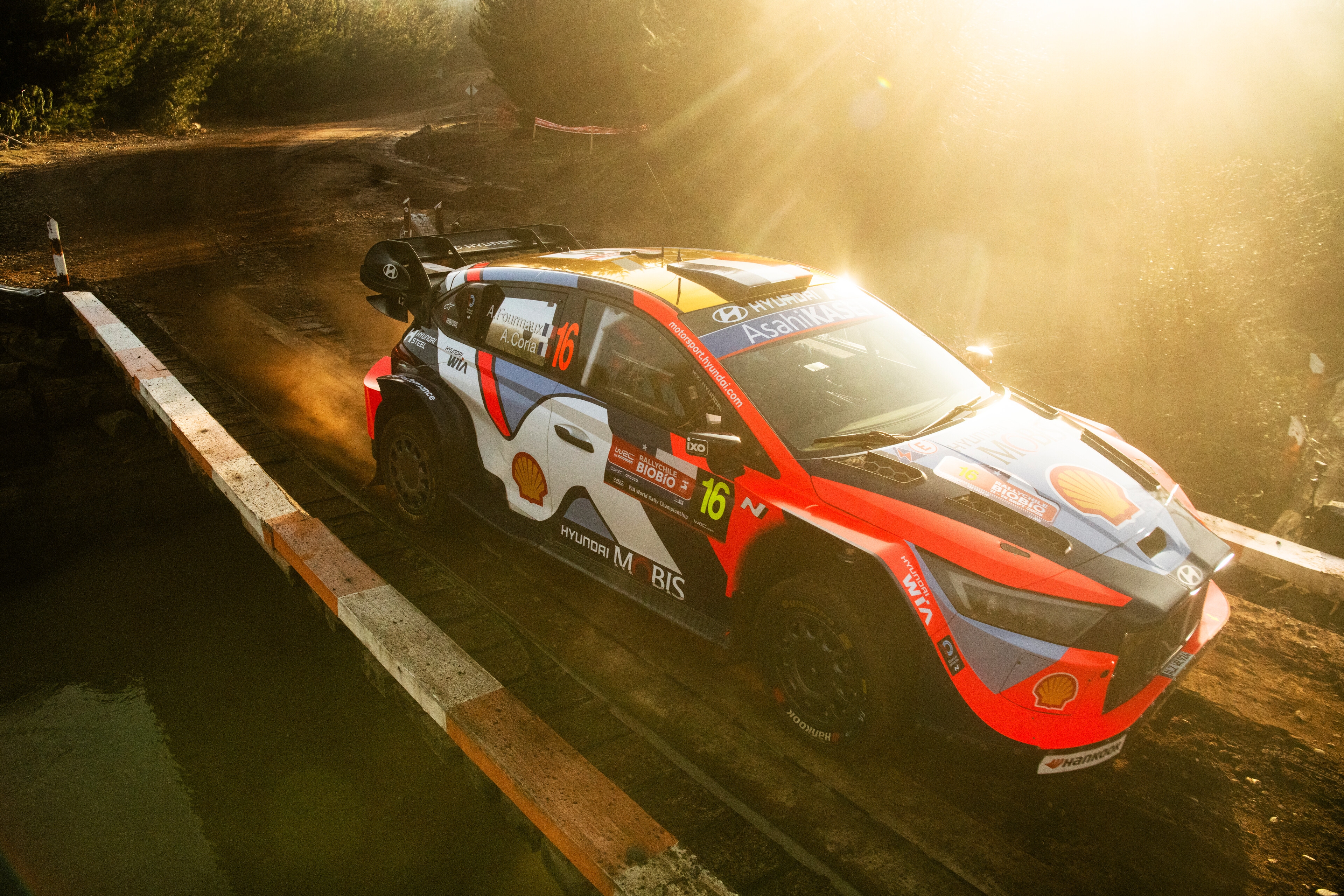 Fourmaux takes WRC Rally Chile lead as engine woes halt Tanak
