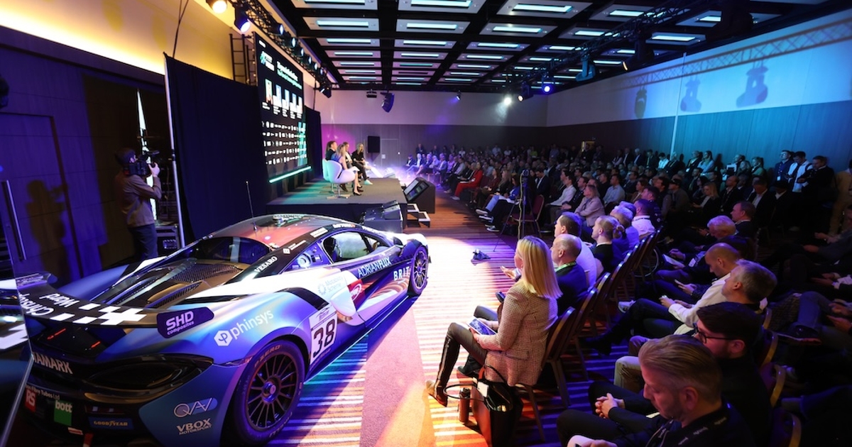 RACER partners with BlackBook Motorsport for BlackBook Motorsport Forum USA