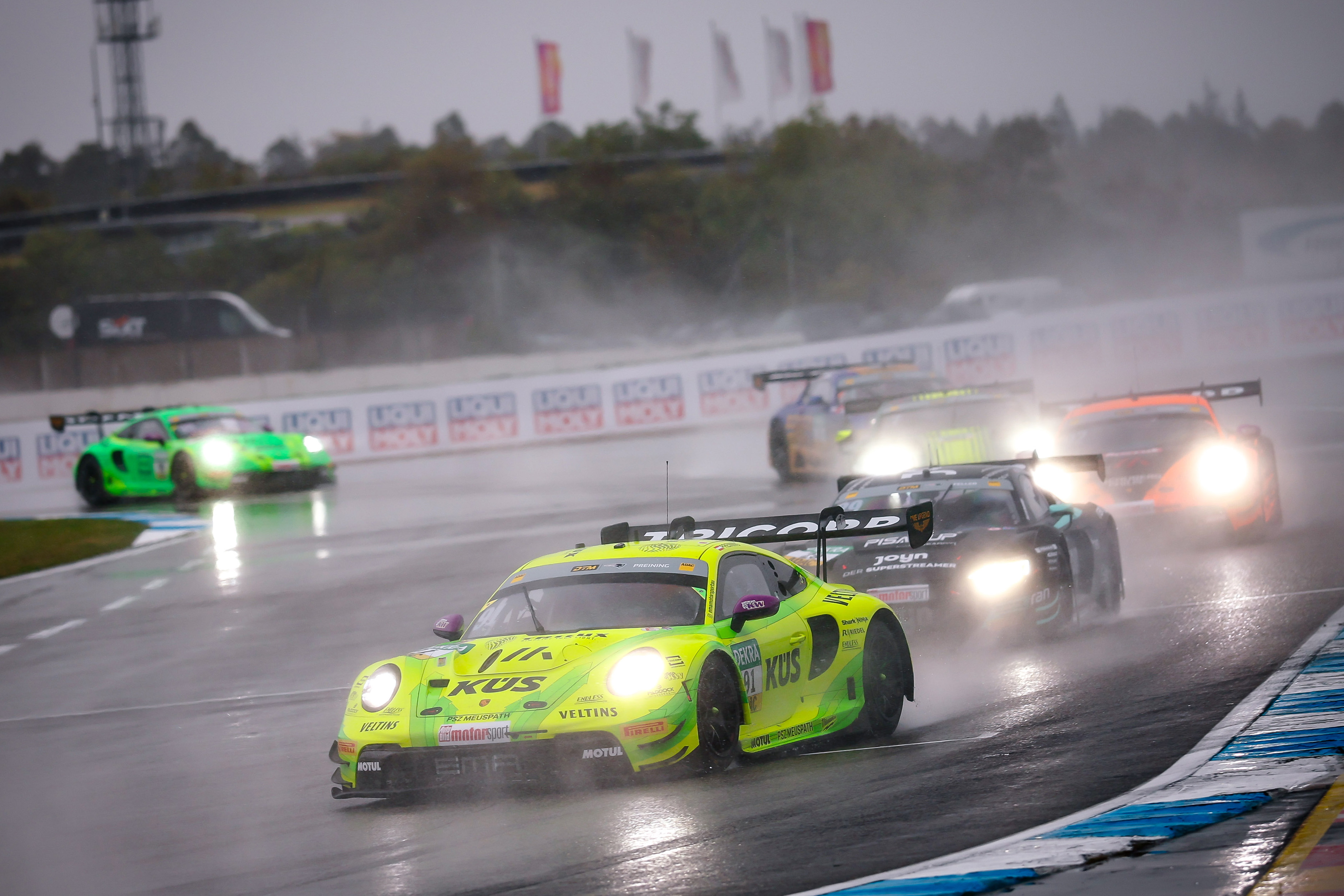 Preining wins at wet Hockenheim to set up title race showdown