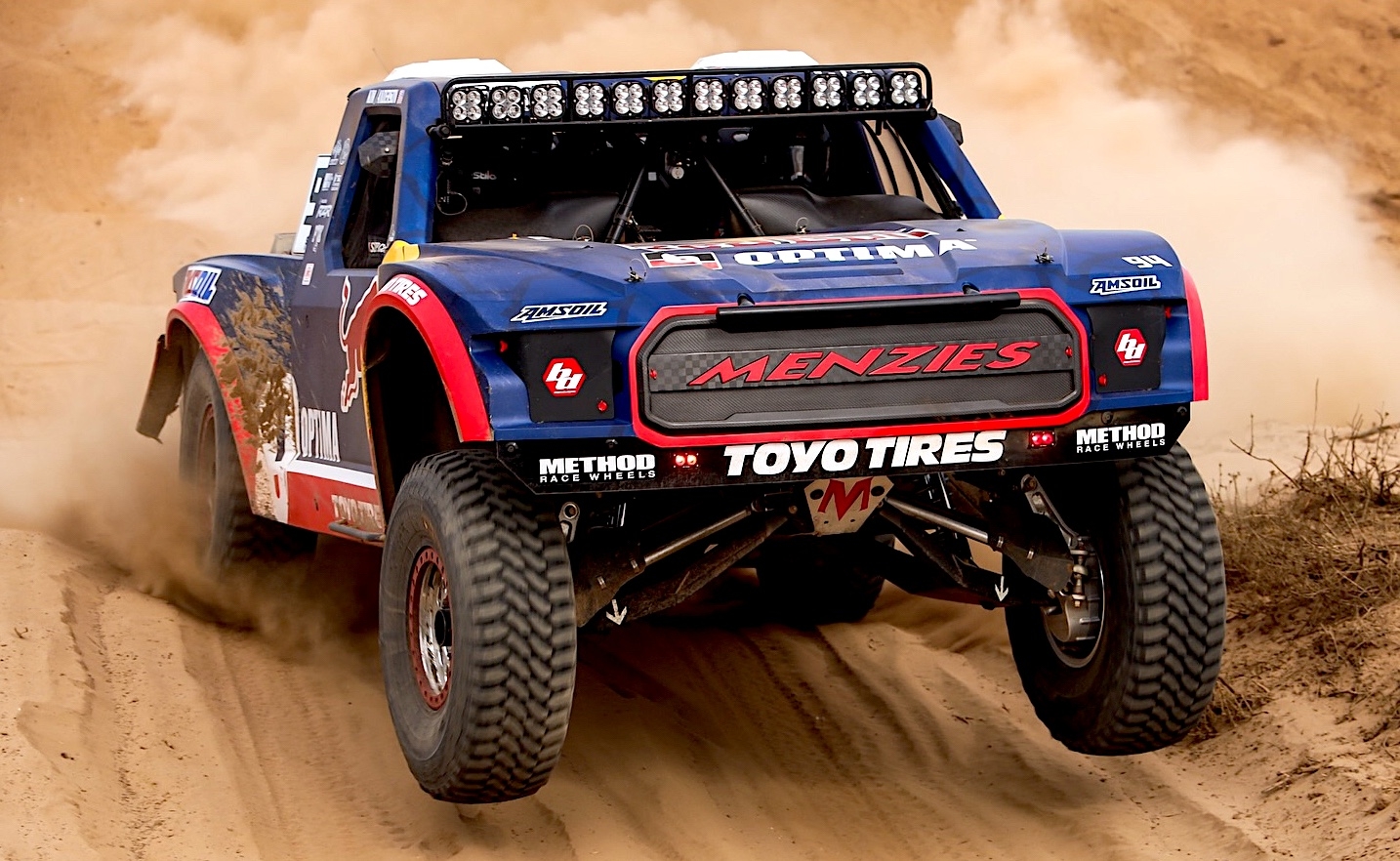 Menzies, Polvoorde storm to SCORE Baja 1000 redemption