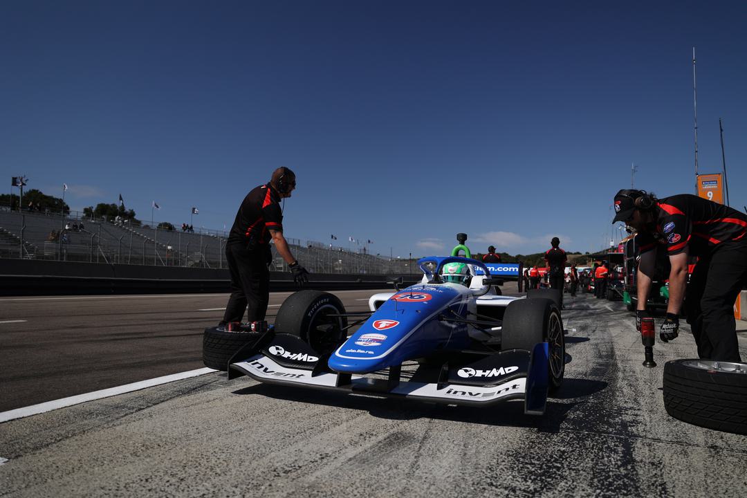 ¡Collet Domina en Laguna Seca y Mantiene la Presión en la Lucha por el Título de Indy NXT!