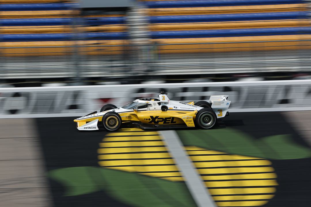 McLaughlin leads Iowa practice | RACER McLaughlin leads Iowa practice | RACER