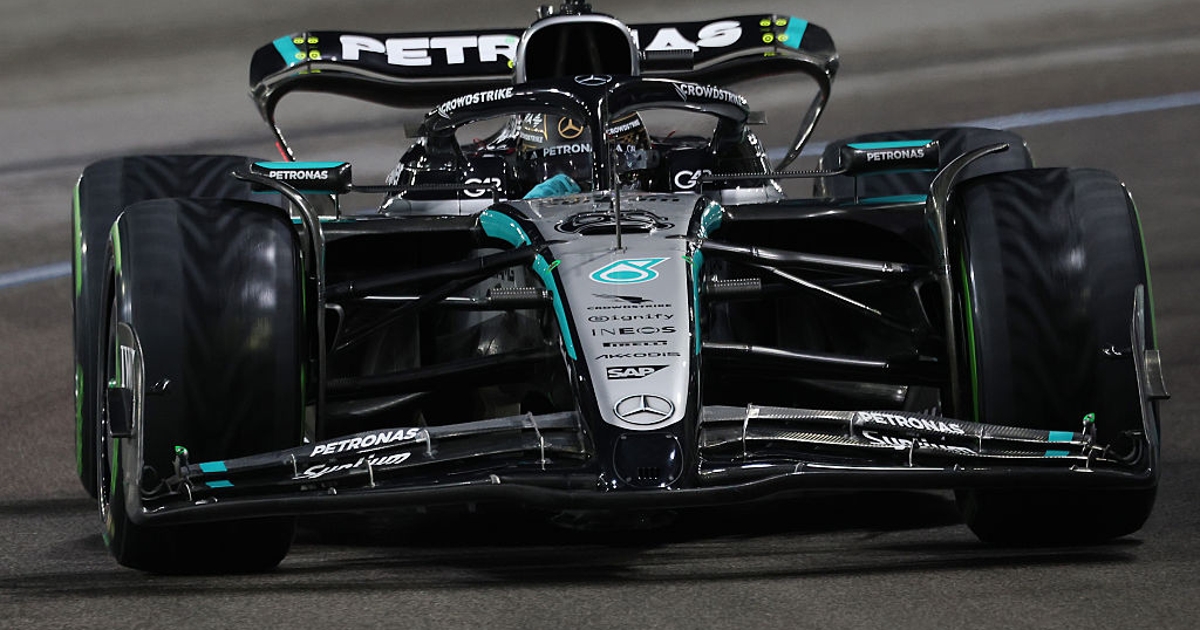 Russell makes his mark in wet-dry Las Vegas FP3 Russell makes his mark in wet-dry Las Vegas FP3