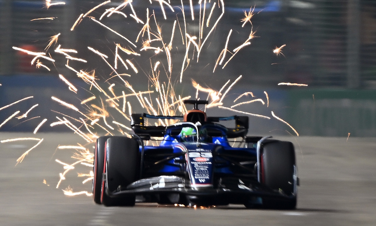 Williams excluded from Singapore qualifying for DRS infringement