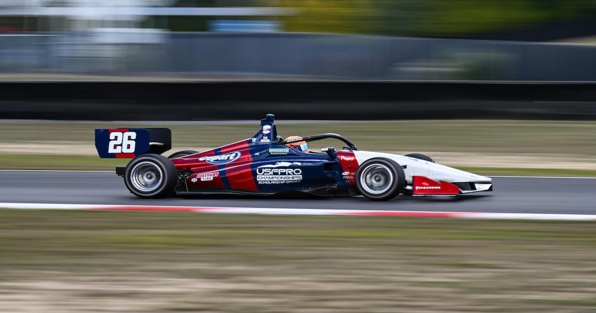Foster steers clear of chaos, grabs second Indy NXT win at Portland | RACER