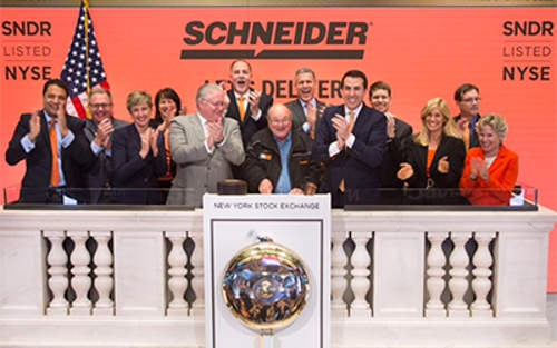 Bob Wyatt ringing NYSE bell.