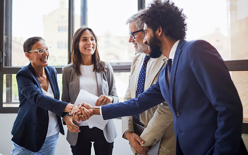 A new associate demonstrates the first day of work tips