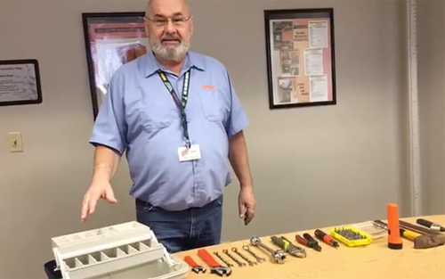 Bob Seidl demonstrates some must-have trucker tools for truck drivers to have.