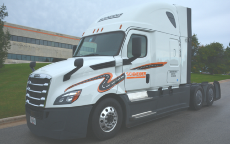 White Freightliner Cascadia P4