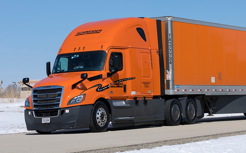 2019 freightliner cascadia fridge size