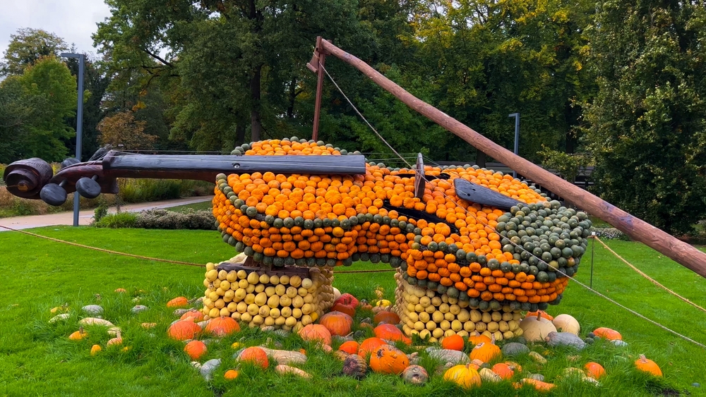 Annual Dollywood Harvest Festival