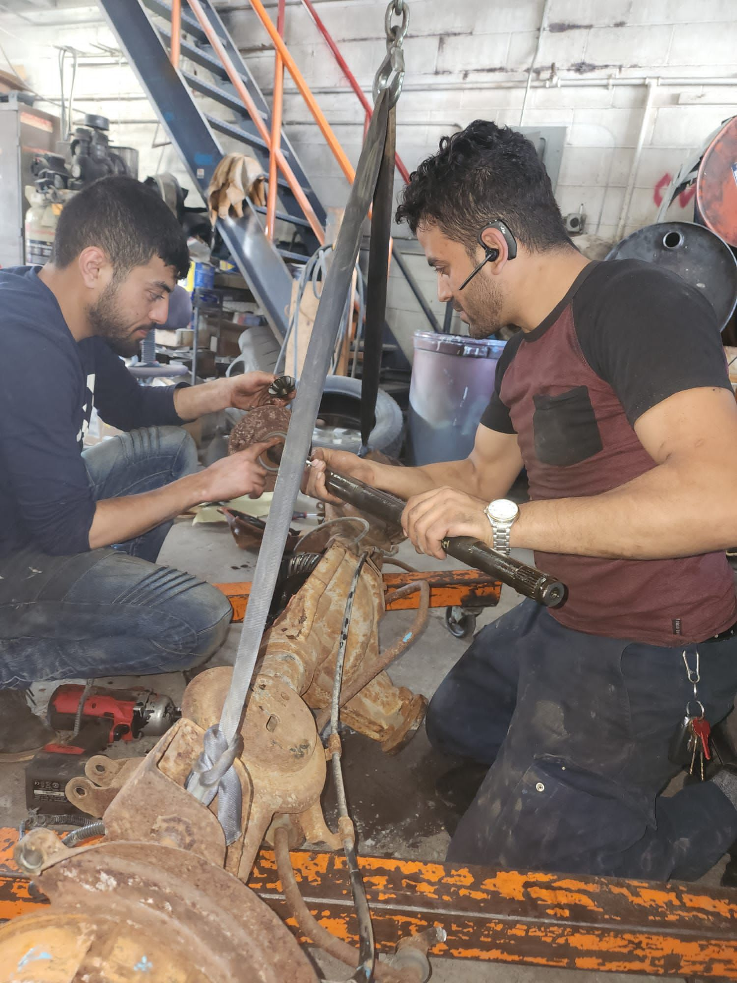 Alzoubi_Brothers_Working.jpg