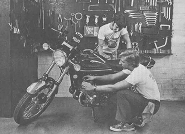 kawasaki_vintage_photo.png