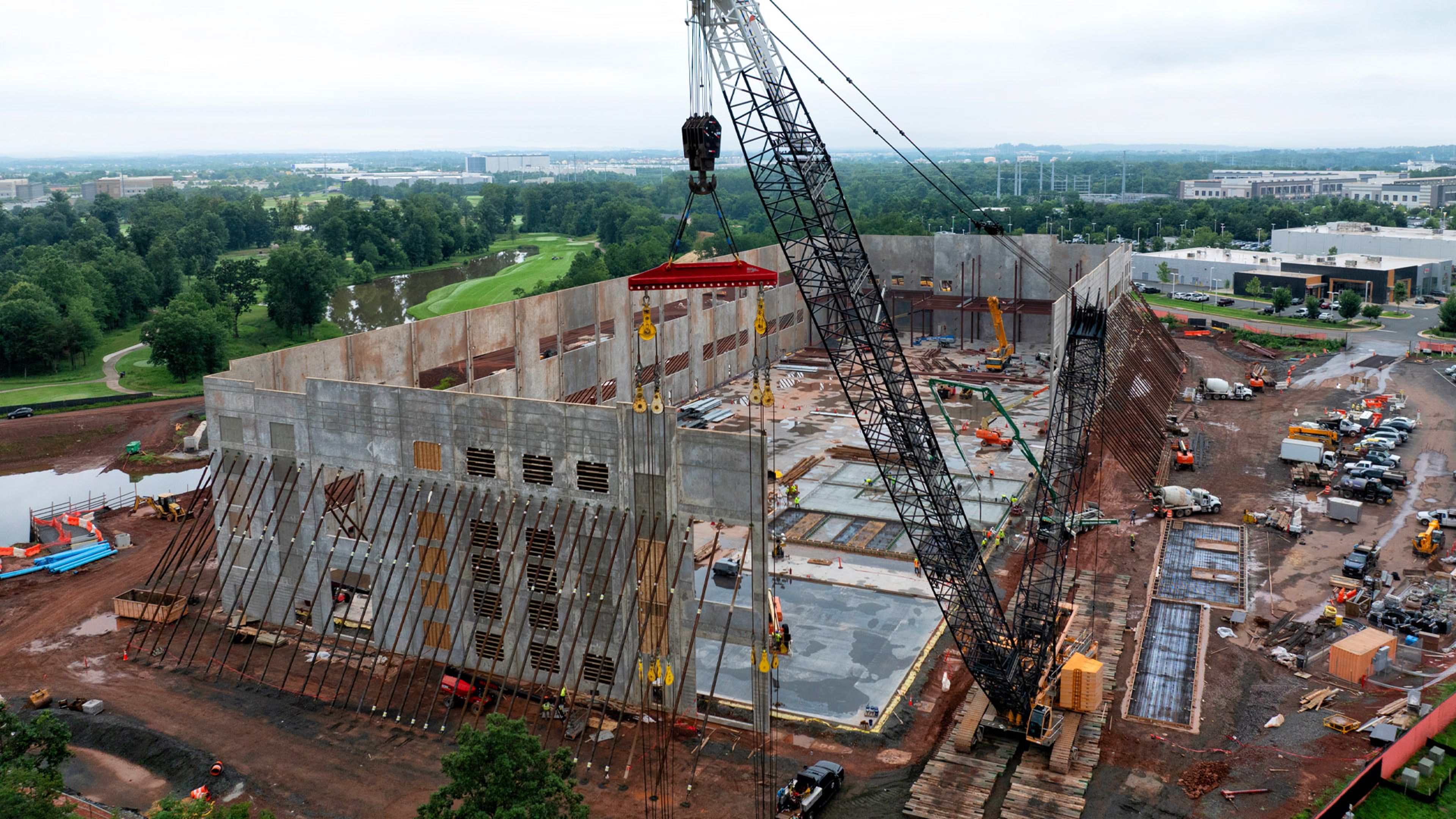 Crane helps construction of a data center.