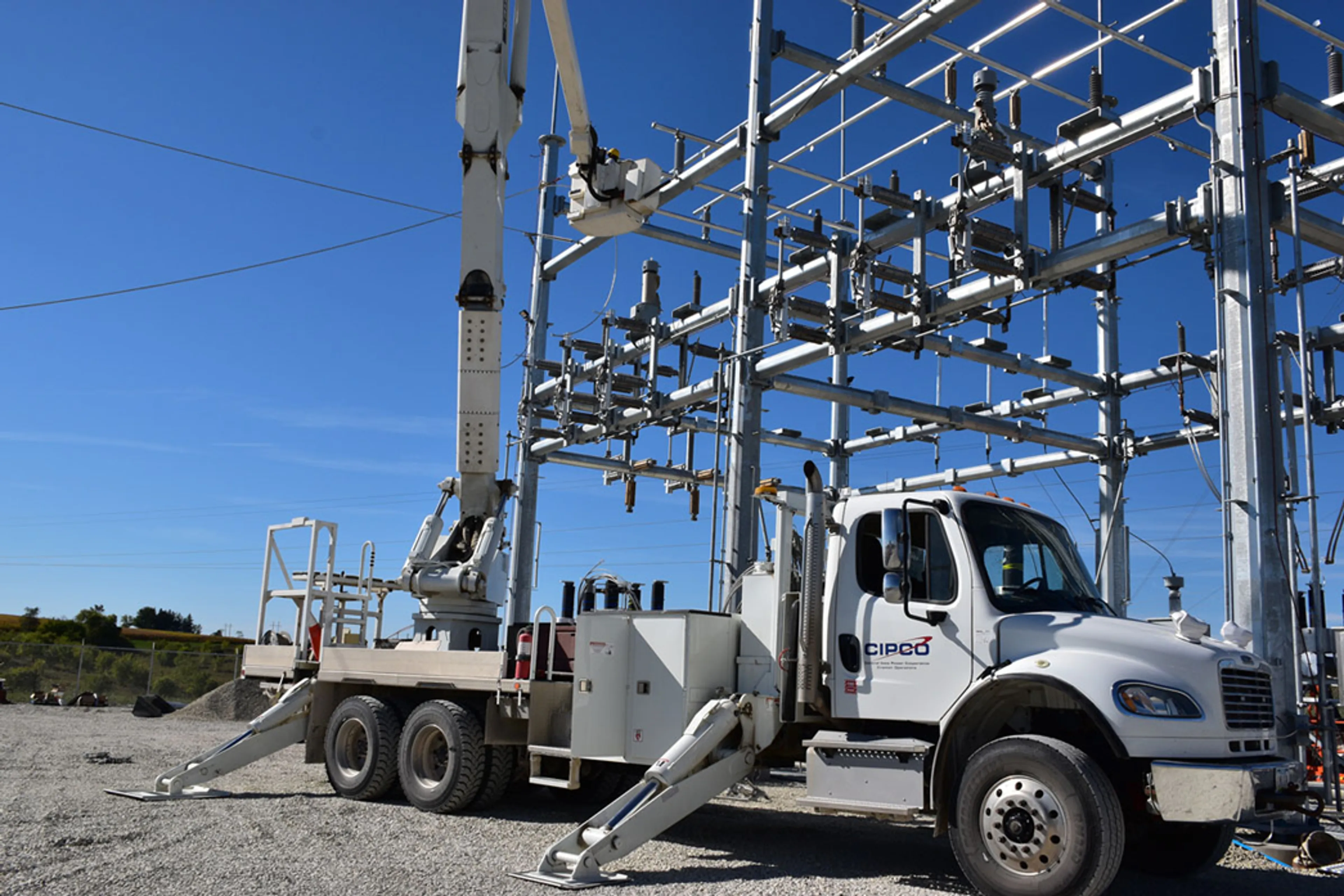 Increasing renewables, strengthening reliability