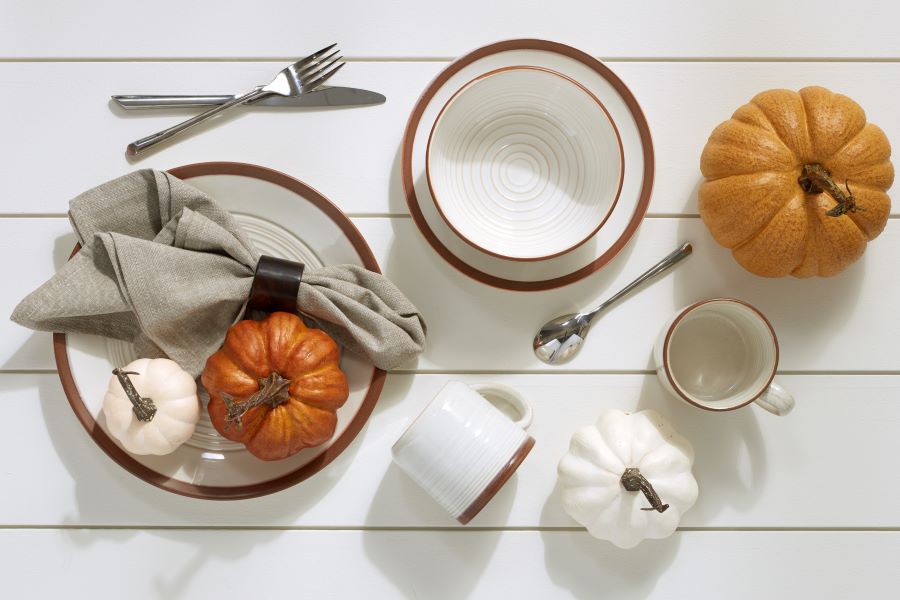 Pumpkin Table Setting