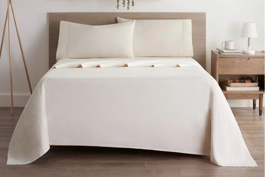 Bed with Flat Sheet