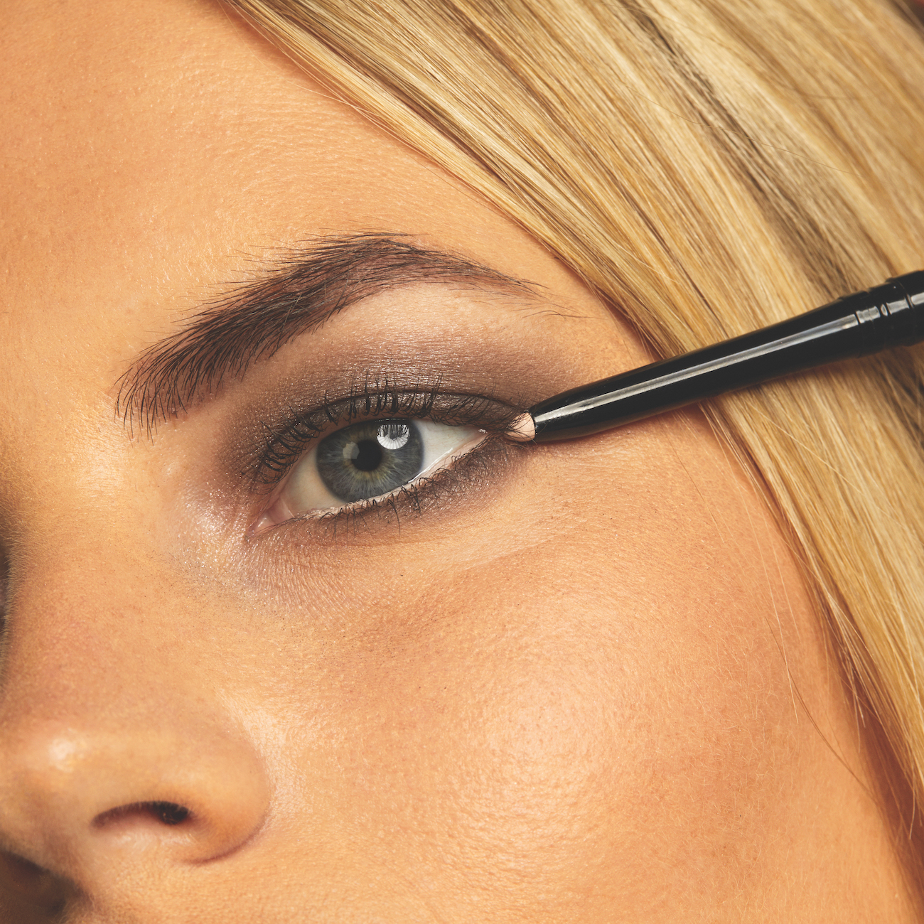 The Most Flattering Eyeshadow for Eyes | Factor