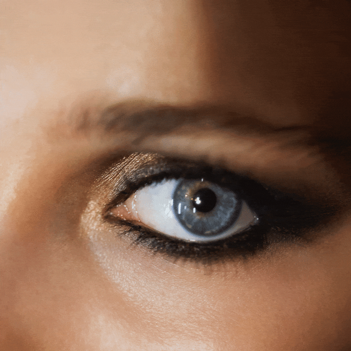 eyeshadow palettes for blue eyes