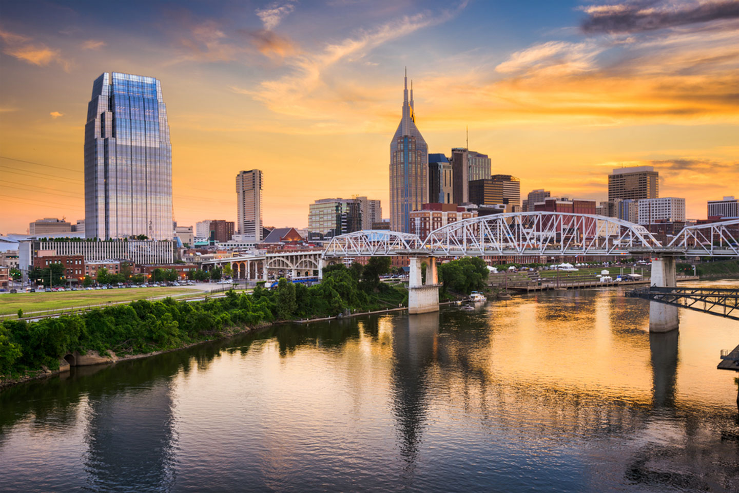 Landscape photo of Nashville, TN.