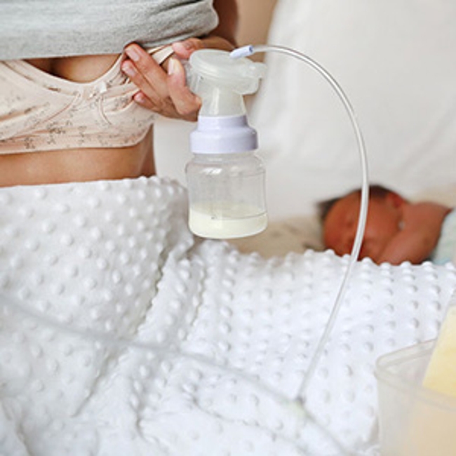 Pumping breast milk & safe storage